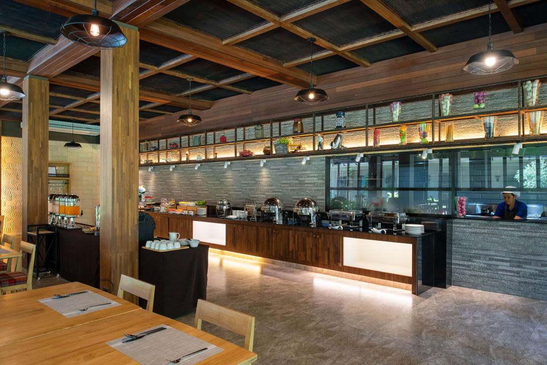 Gastro La Isla Pranburi Beach Resort