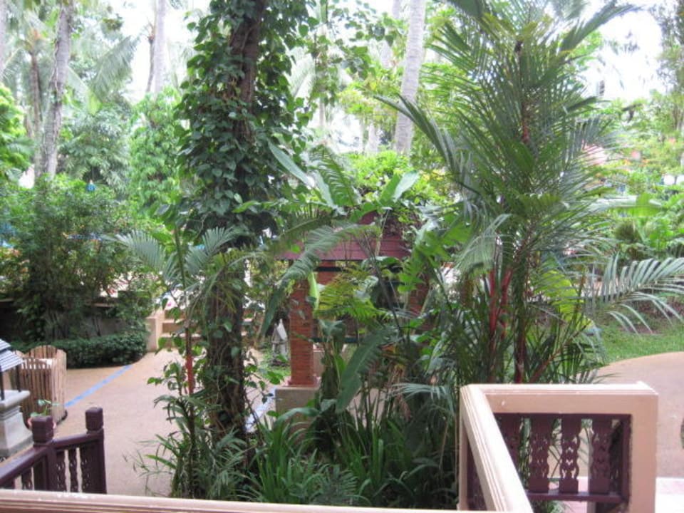 Unser Blick vom Bungalow The Fair House Beach Resort