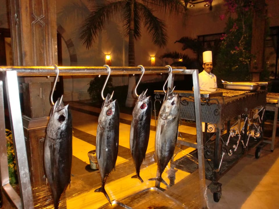 Grillbereich vor dem Hauptrestaurant Stella Beach Resort & Spa Makadi Bay