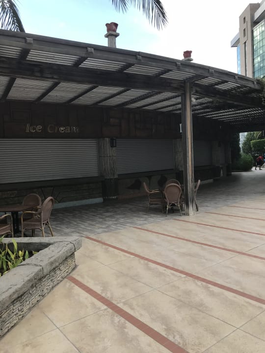 Gastro Royal Wings Hotel