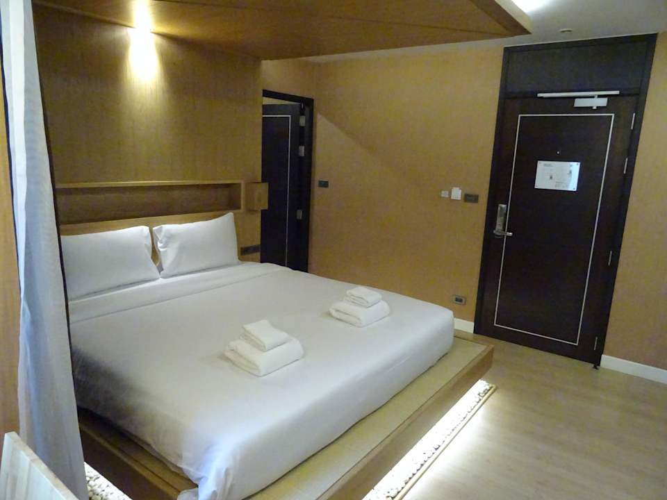 Schönes Zimmer 6 Etage hinten raus ZENNIQ