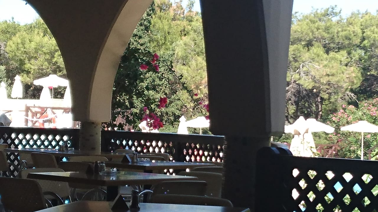 Snackbar Delfinia Hotel Kalithea Horizon Royal