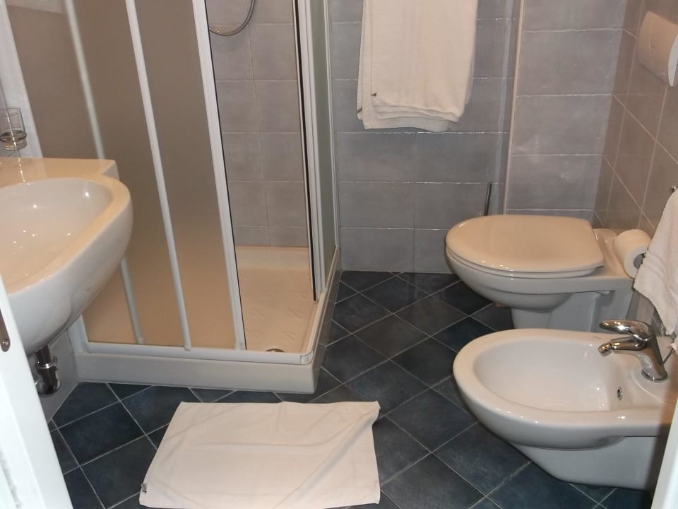 Genügend Platz und sauber Hotel El Prado