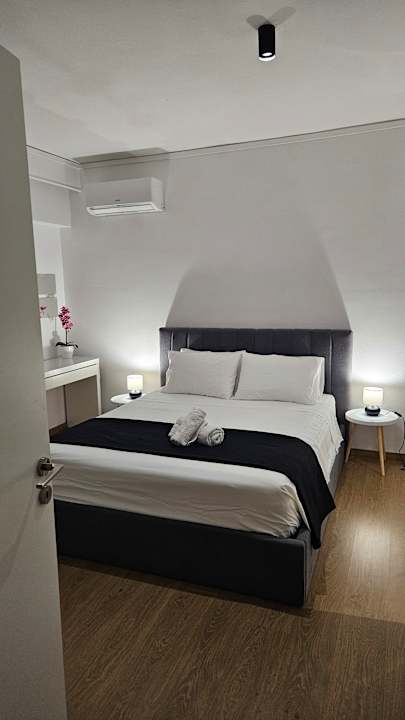 Zimmer Harmony Elegant Central Apartment