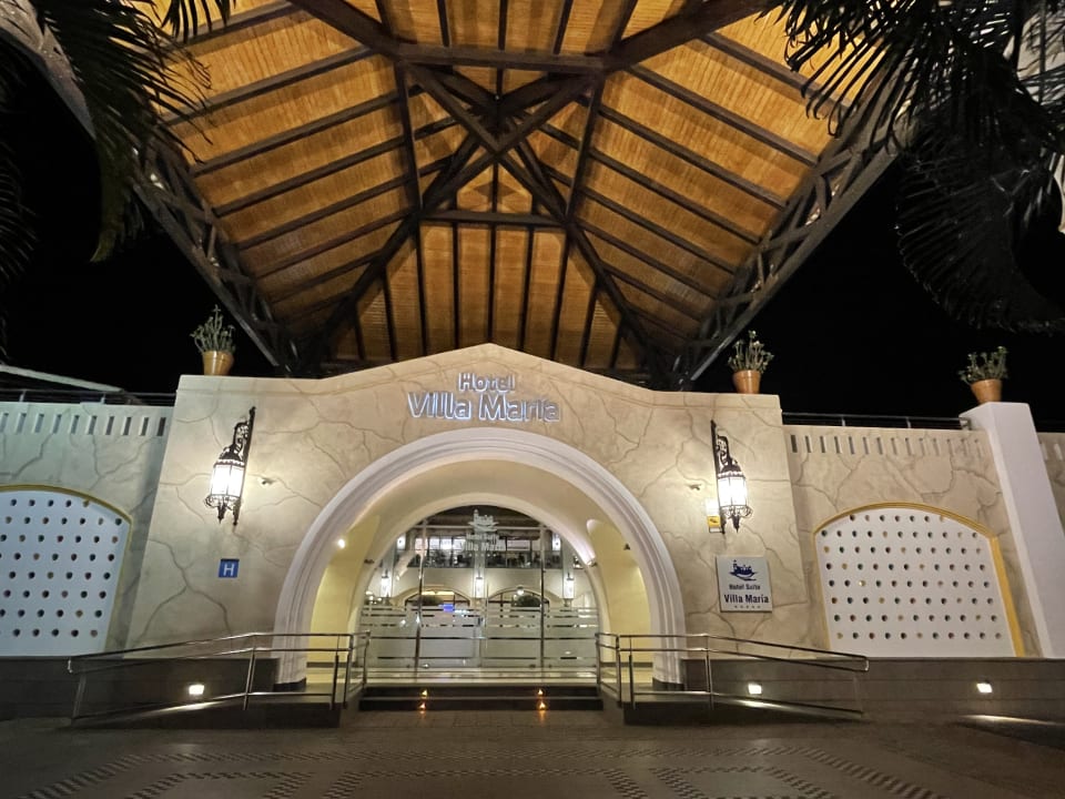 Außenansicht Hotel Suite Villa María