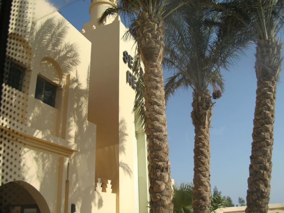 Außenbereich Charmillion Sea Life Resort