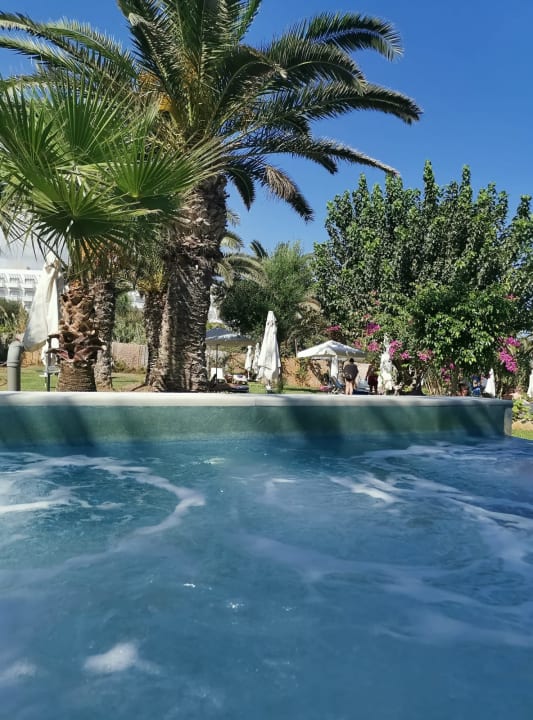 Pool Crystal Springs Beach Hotel