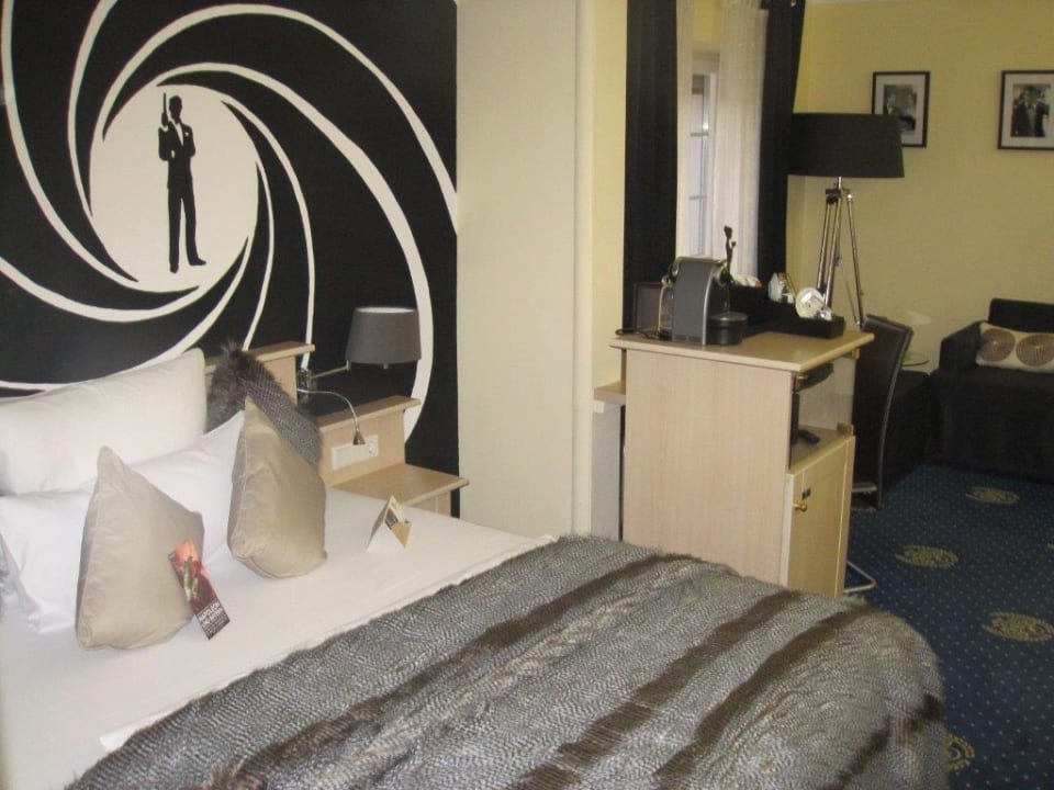 Bett BLOCK Hotel & Living