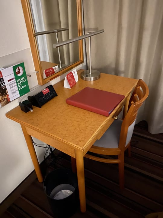 Zimmer Leonardo Hotel Hamburg Airport