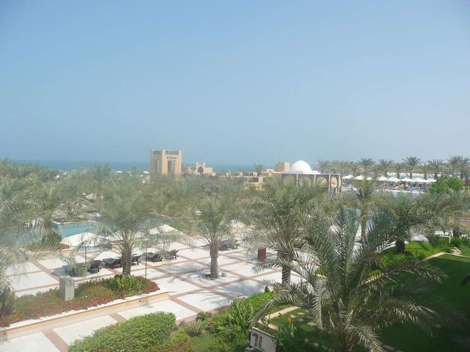 Poolanlage von oben gesehen Rixos Al Mairid Ras Al Khaimah