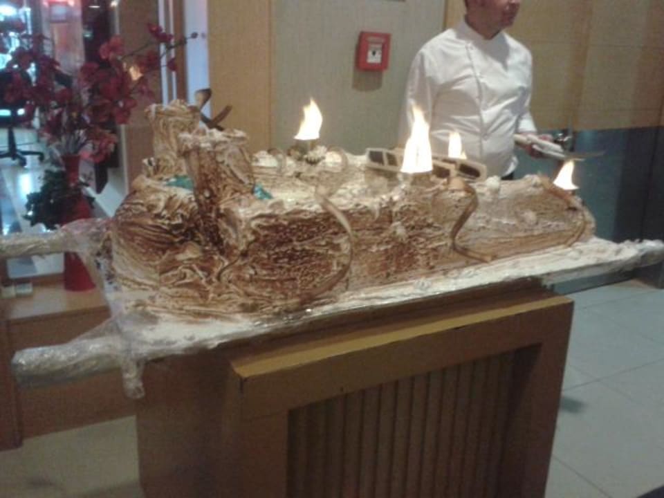 Eistorte Can Garden Resort