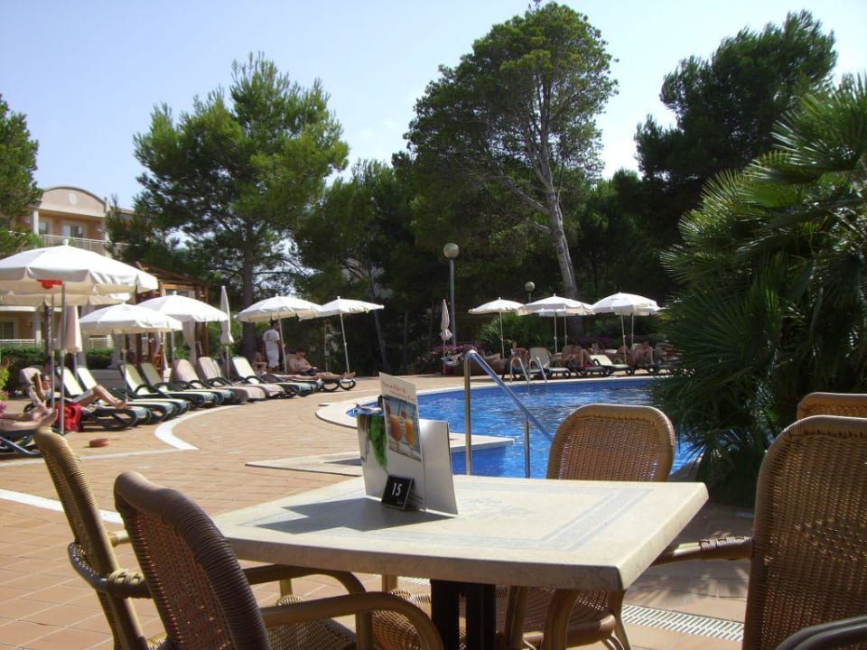 Aussicht von der Poolbar VIVA Cala Mesquida Suites & Spa 16+