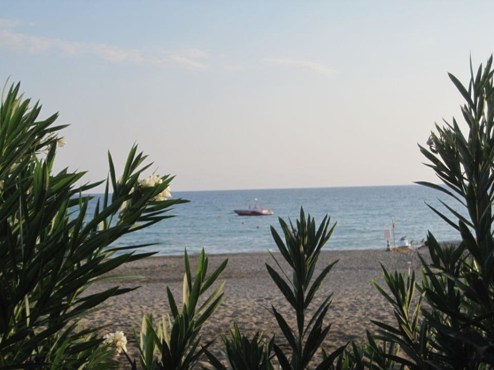 Strand Club Turtas Beach Hotel