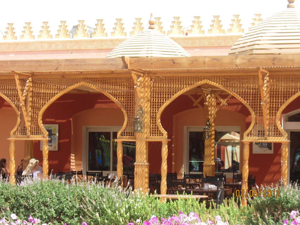 Вход основной ресторан Pickalbatros Alf Leila Wa Leila Resort - Neverland Hurghada