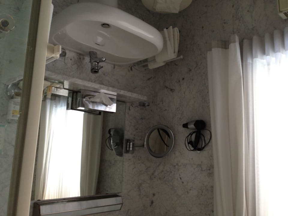 Bad (Waschbecken) Hotel Prinz Carl