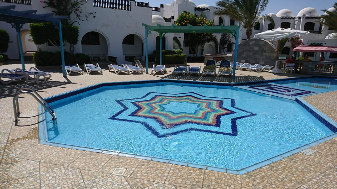 Kleiner Pool Arabella Azur Resort