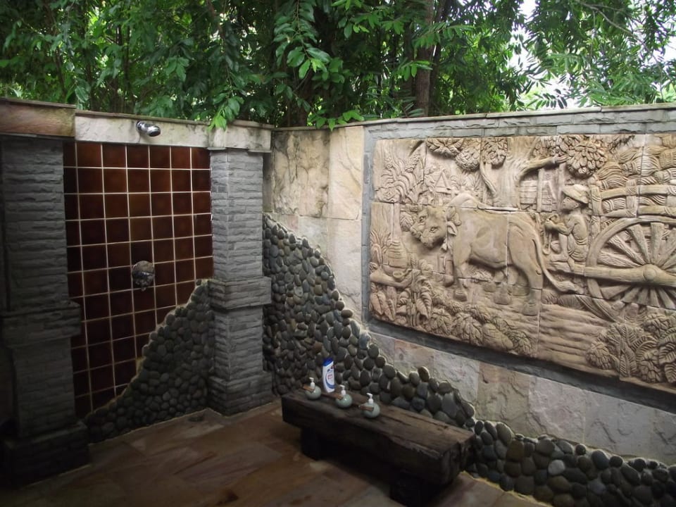 Dusche im Außenbereich Santhiya Koh Phangan Resort & Spa