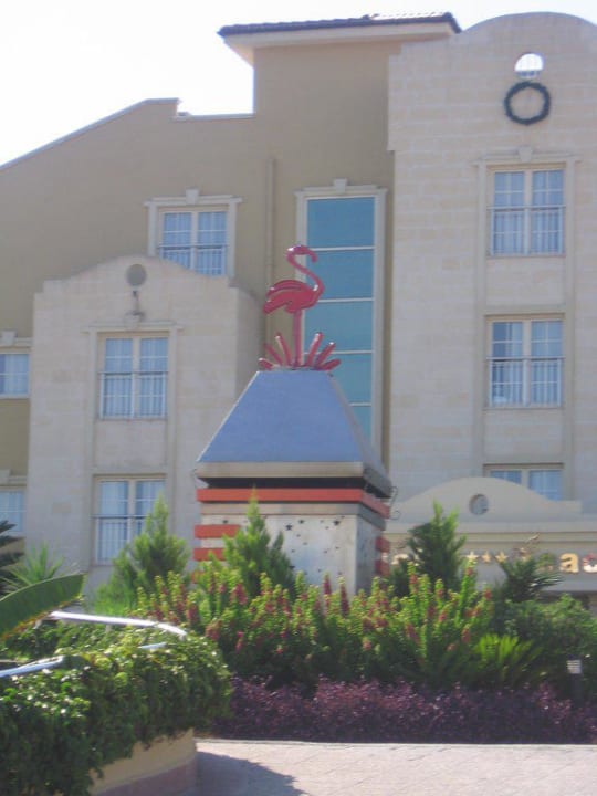 Blick auf den Eingang des Hotels Belek Beach Resort Hotel