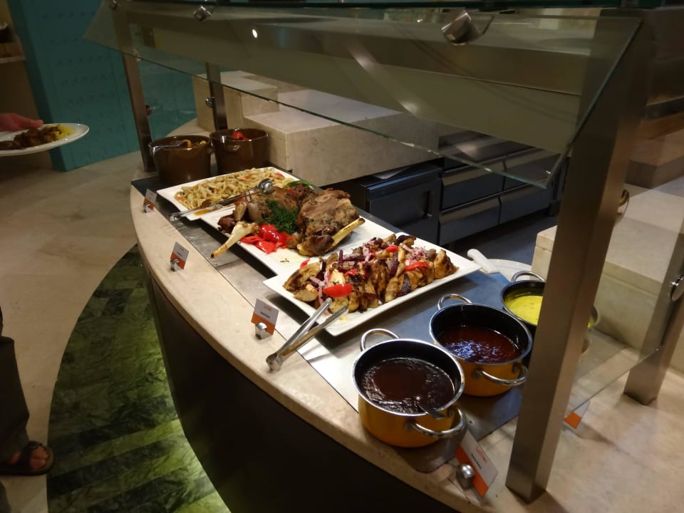 Buffet Salalah Rotana Resort