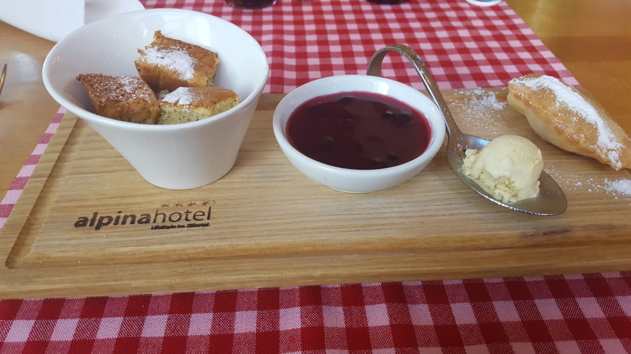 Gastro Mia Alpina . Zillertal Family Retreat