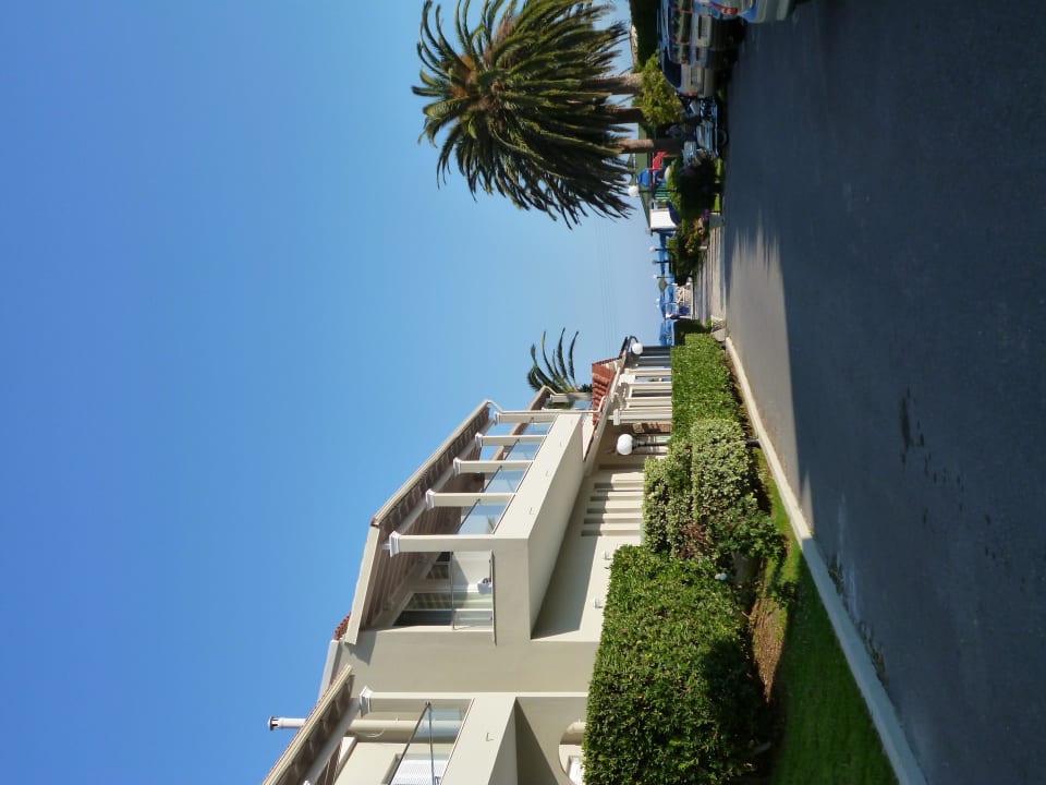 Blick Richtung Strand/Poolanlage Acharavi Beach Hotel