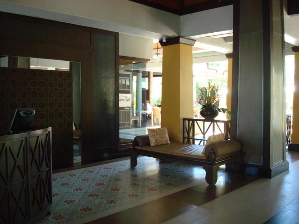 Eingang Holiday Inn Resort Phuket