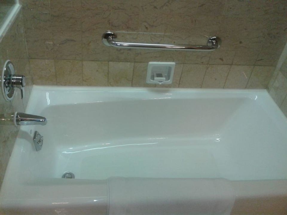 Bathtub JW Marriott Hotel HongKong