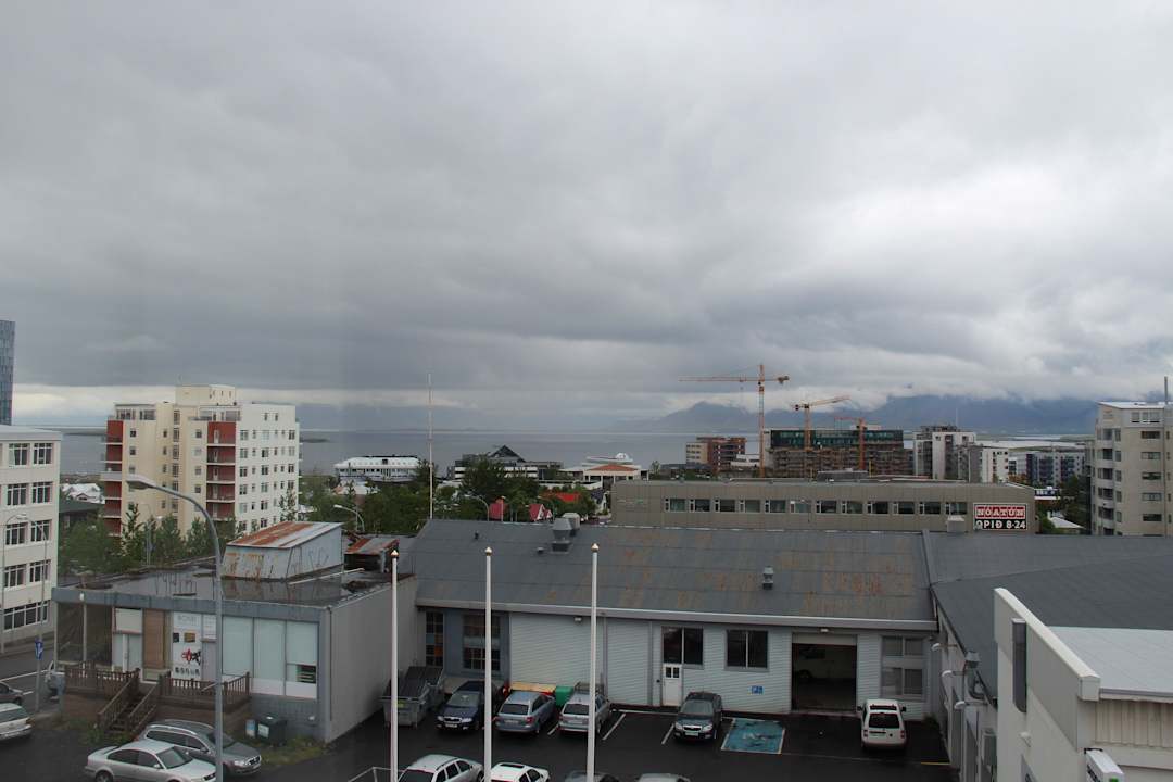 Ausblick aus drittem Stock 22 Hill Hotel