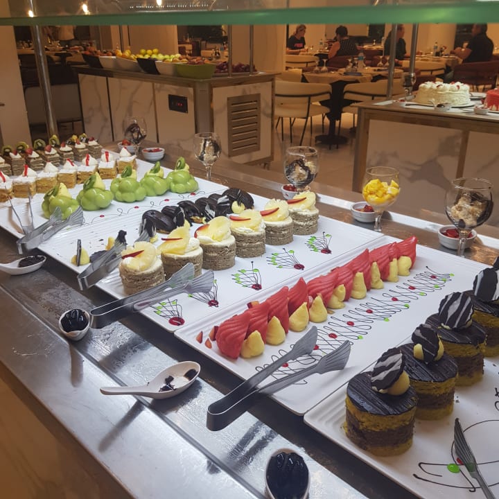 Gastro The V Luxury Resort Sahl Hasheesh