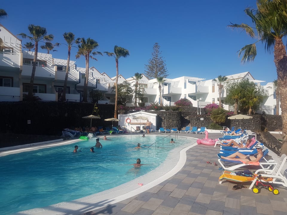 Pool Apartamentos LIVVO Morromar