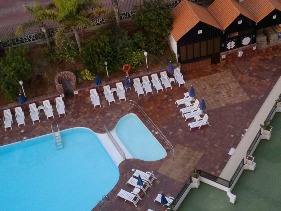 Reinigen der Fliesen Hotel Caserio