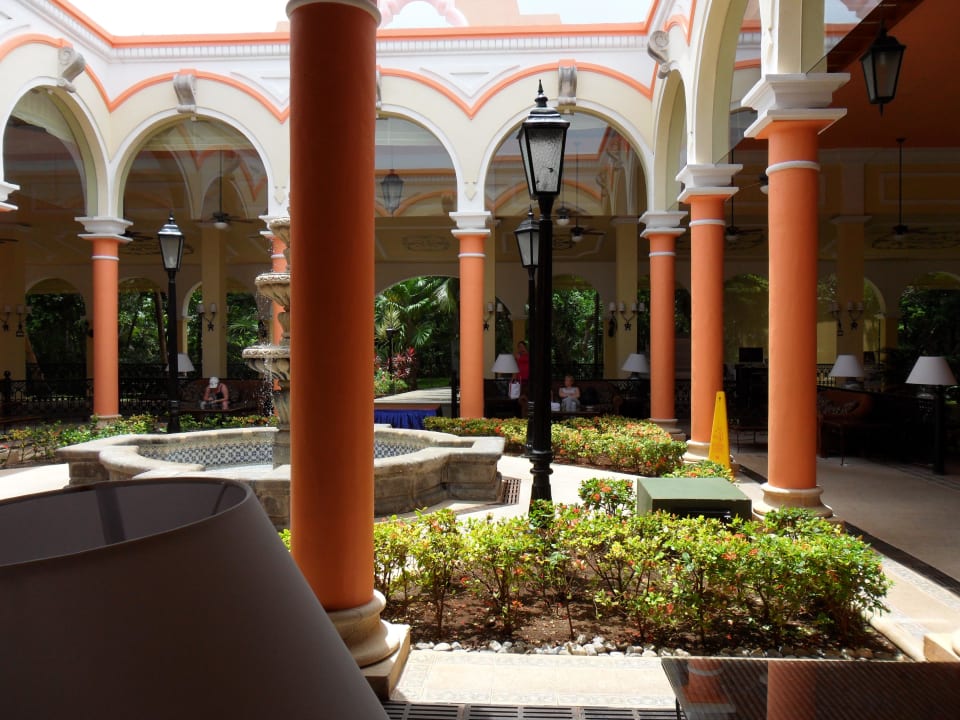 Brunnen Rezeption Hotel Riu Tequila