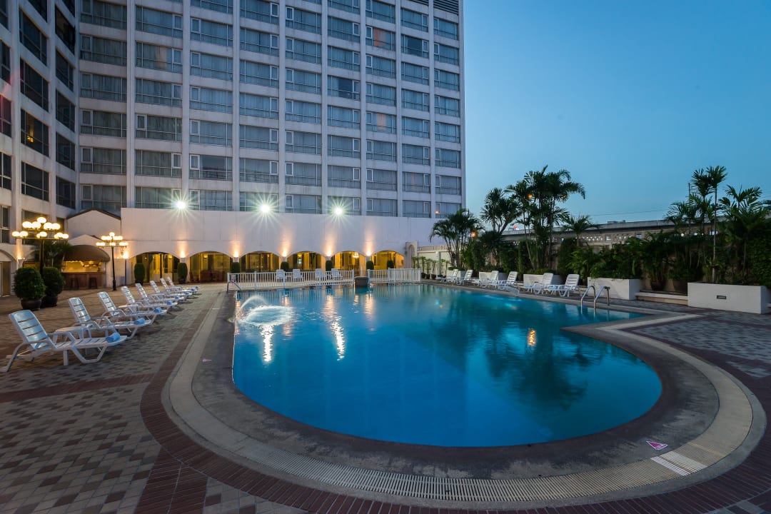 Pool Hotel Bangkok Palace