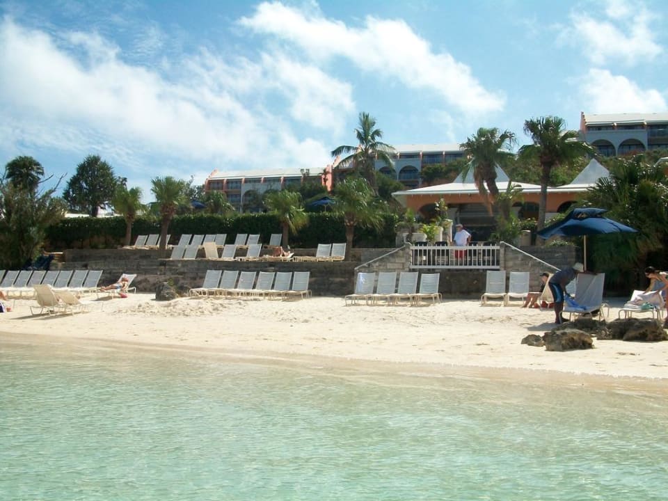 Strand am Hotel Hotel Grotto Bay Beach Resort