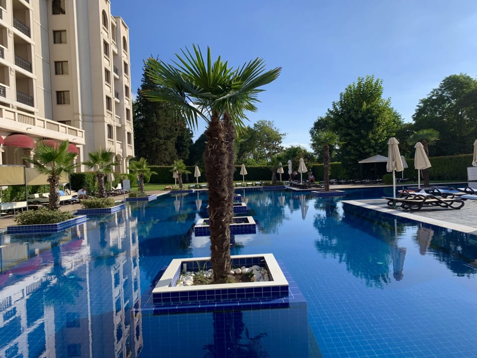 Pool Grand Hotel & SPA Primoretz