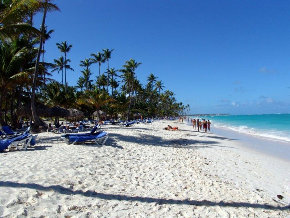 Strand bei den Royal Suiten Hotel Grand Palladium Palace Resort, Spa & Casino