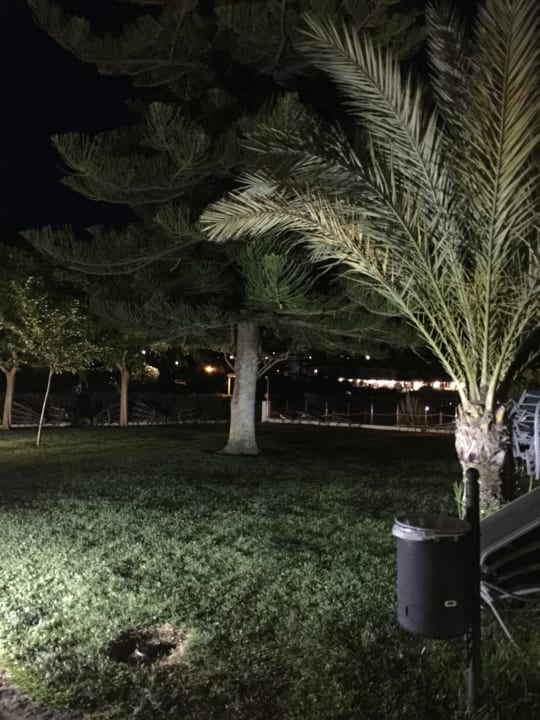 Gartenanlage Universal Hotel Castell Royal