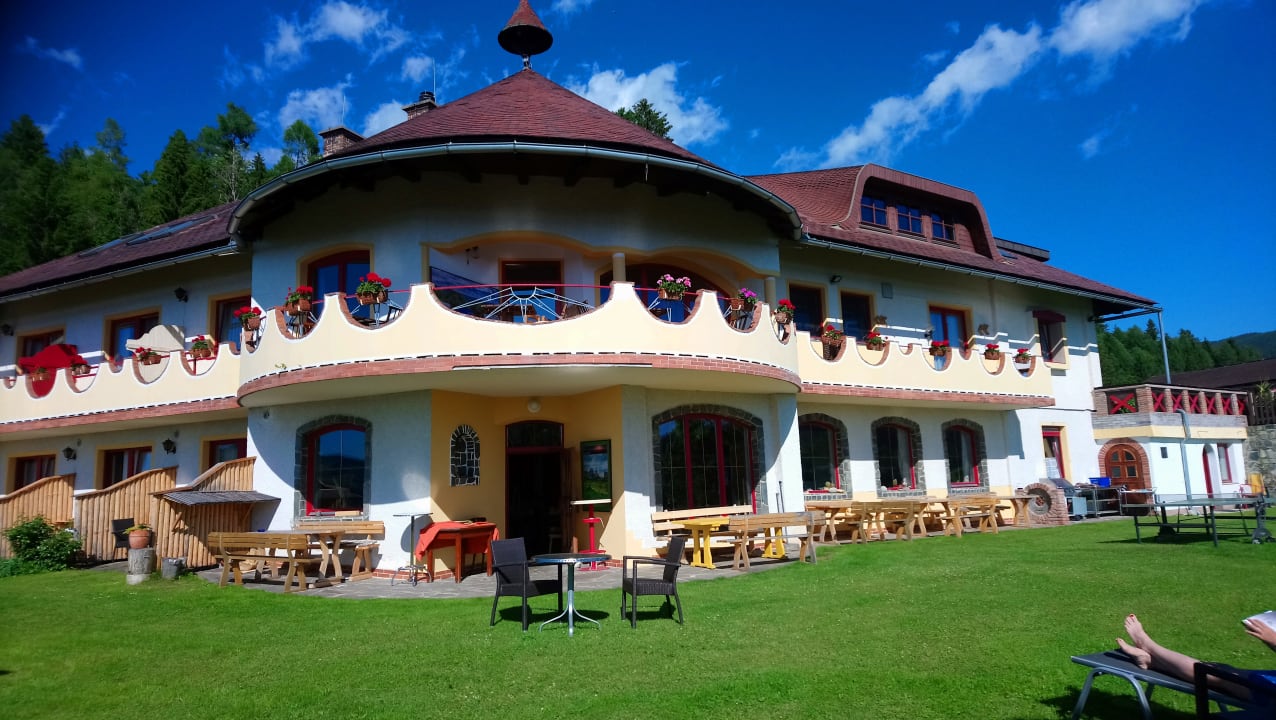 Außenansicht Biolandhaus Arche
