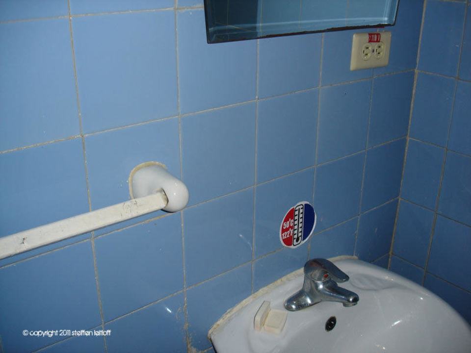 Zimmer 215 - Bad, Waschbecken Hotel Sierra Maestra