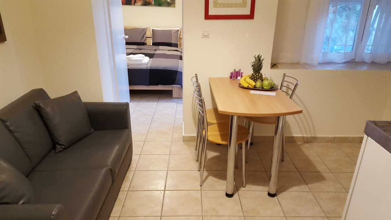 Zimmer Patras Port apartment