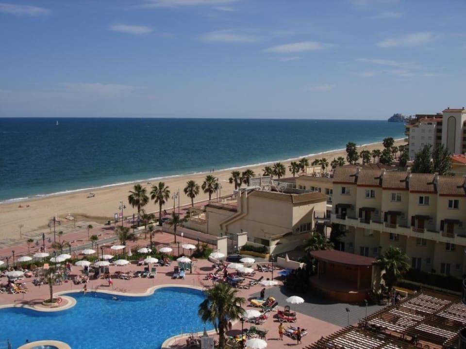 Вид на пляж и замок (центр города) ZT Hotel & Spa Peñíscola Plaza Suites