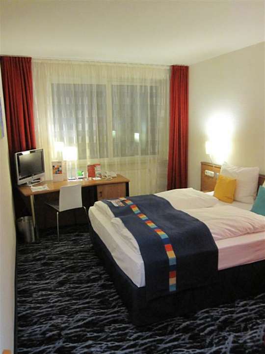 Zimmer vom Eingang Park Inn by Radisson Nürnberg