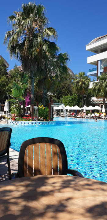 Pool Port Side Resort Hotel