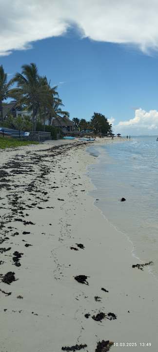 Strand Crystals Beach Resort Belle Mare, a member of Radisson Individuals