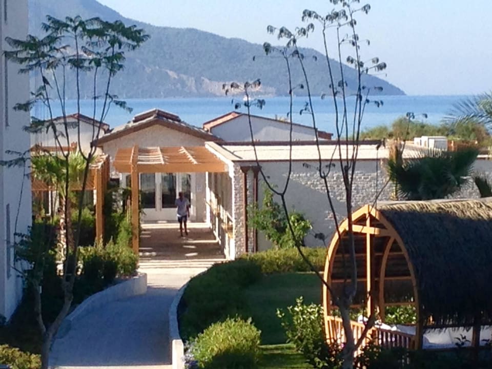 Weg zum Pool Akra Fethiye Tui Blue Sensatori