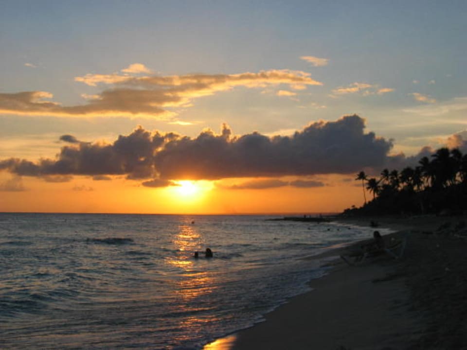 Sonnenuntergang am Strand des IHD Iberostar Selection Hacienda Dominicus