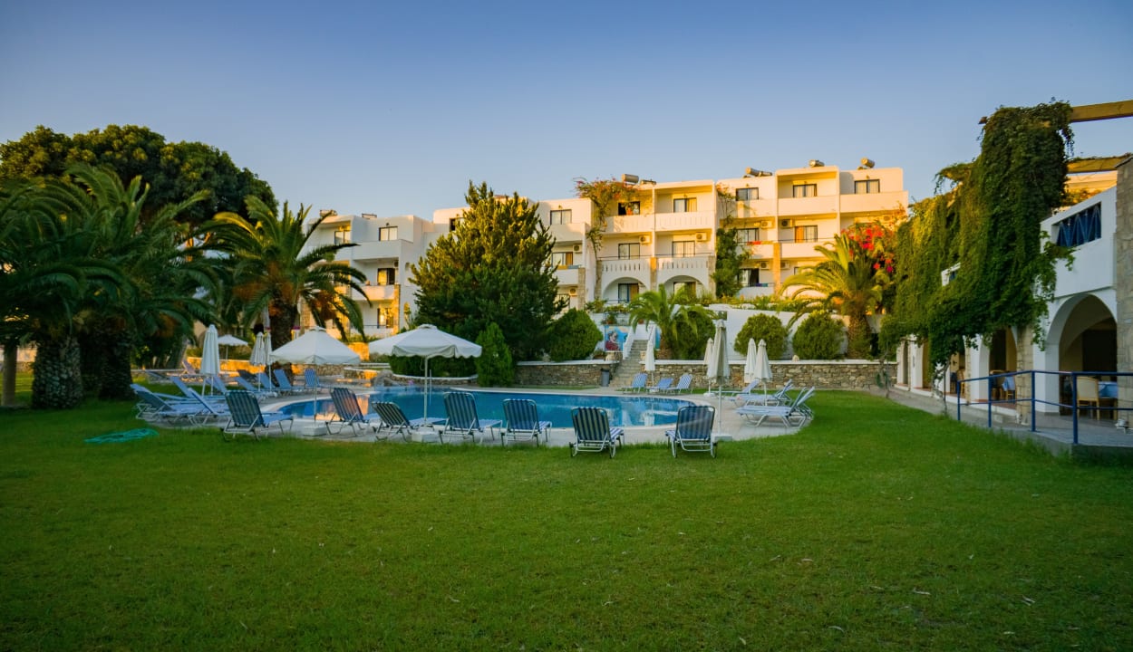 Pool Ekaterini Hotel