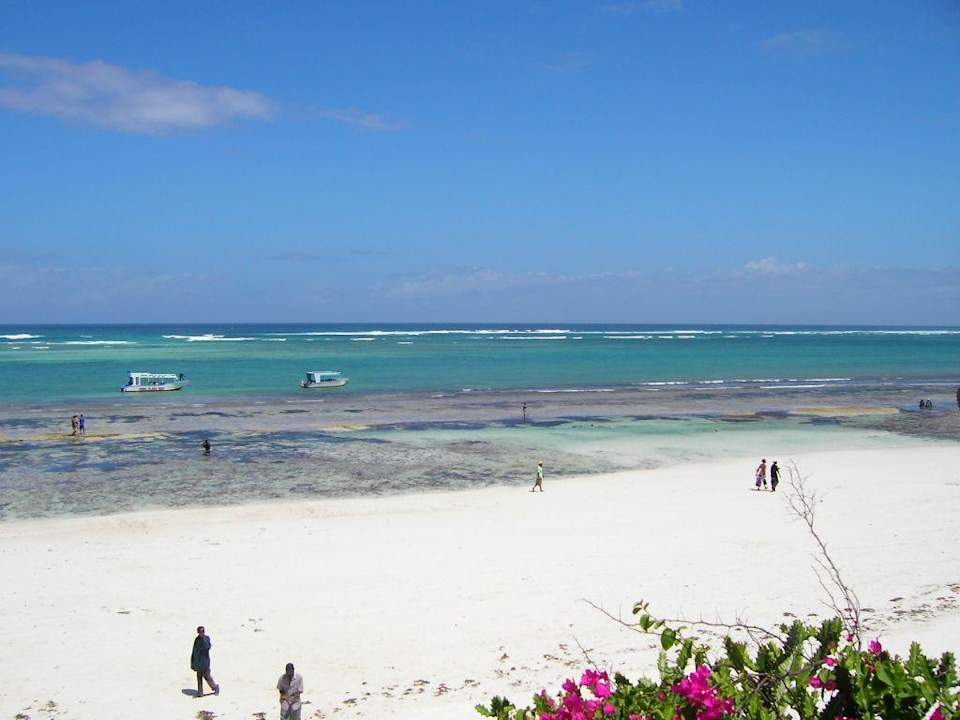 Strank Kazkasi bei Ebbe Kaskazi Beach Resort