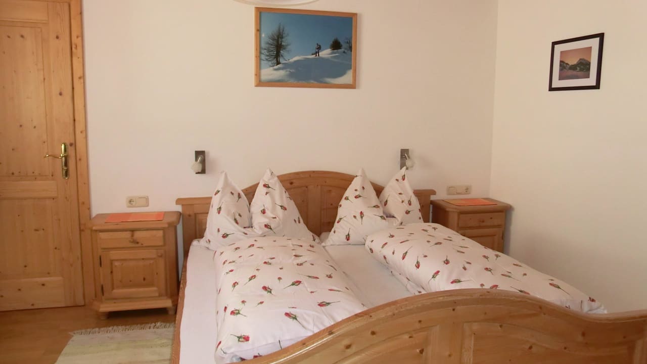 Schlafzimmer Ferienwohnung Ennskrax Bauernhof Paußhof