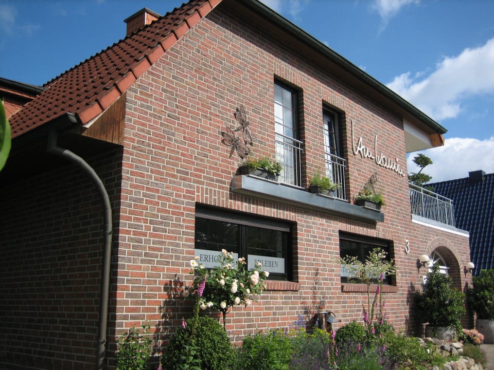 Hausansicht Frühsommer 2012 Gästehaus Am Kamin